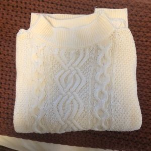 Urban Outfitters White Knit Sweater Size Medium
